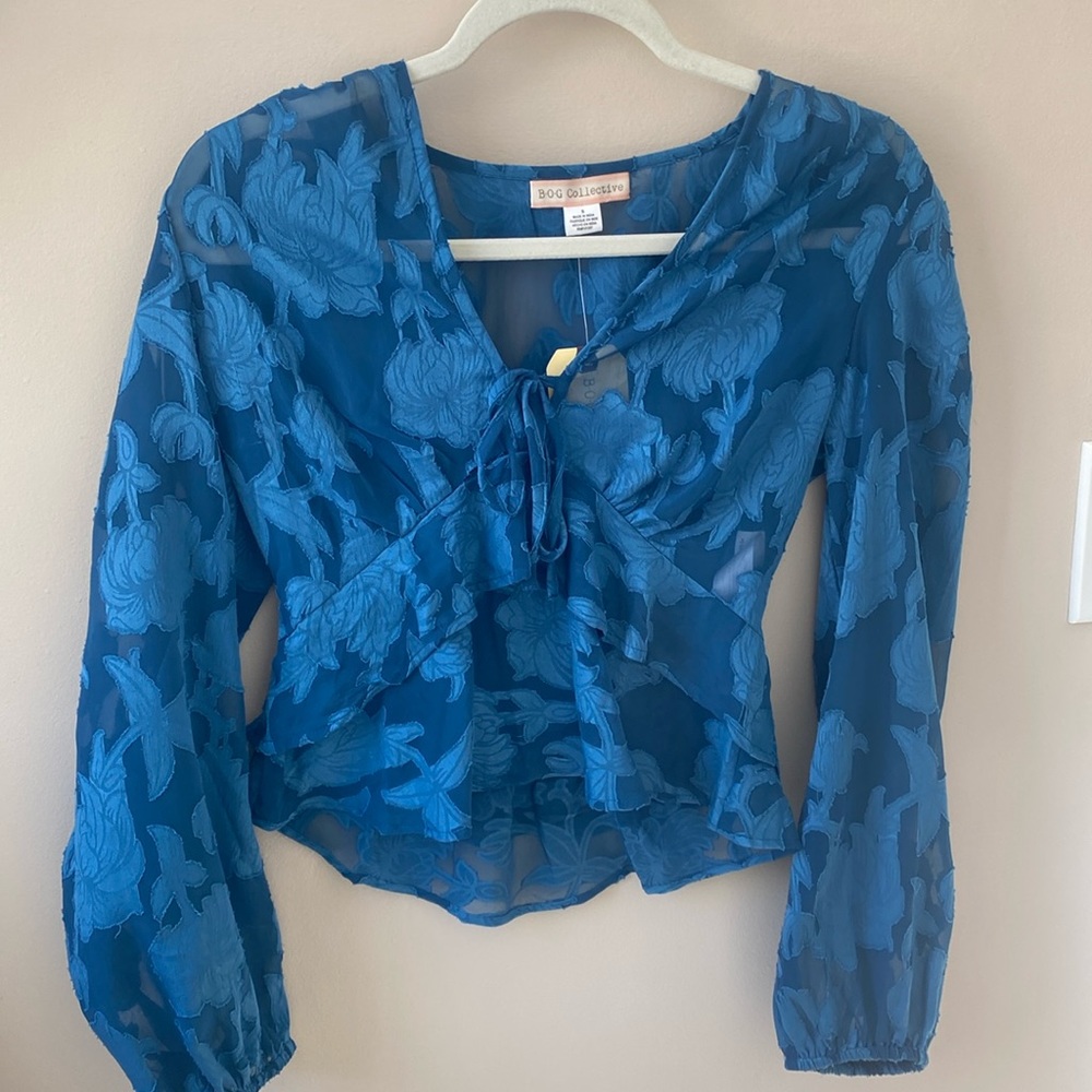 NWT BOG Collective Shear Floral Top